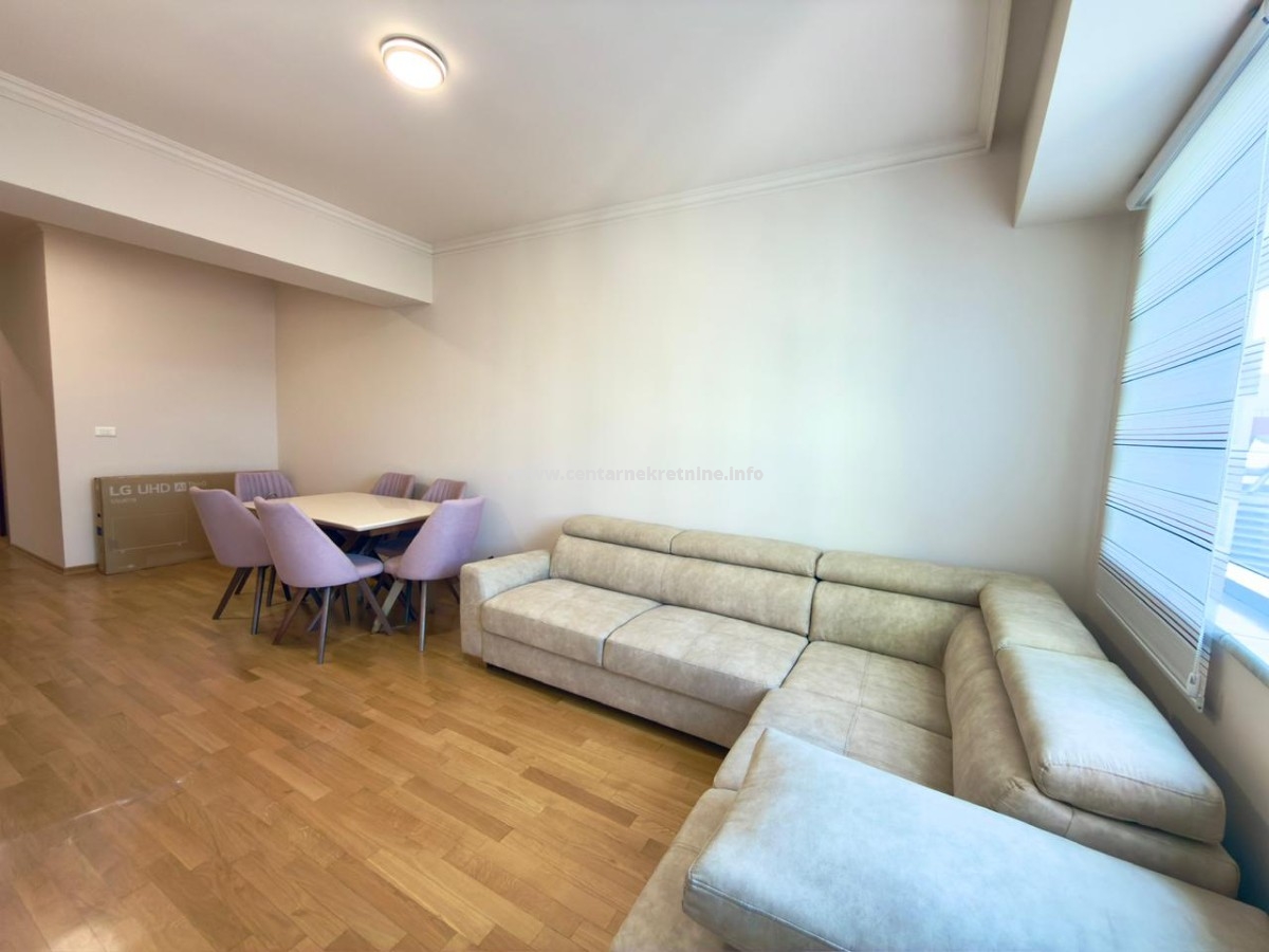Prodaja, jednosoban stan 50m2, Centar, Podgorica